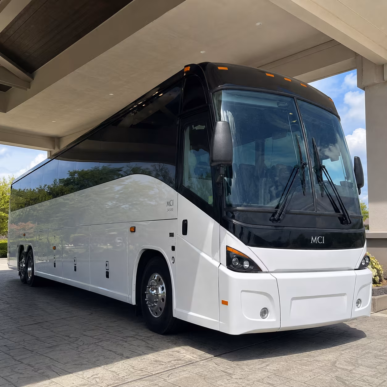 Santa Rosa Airport Shuttle & Transportation party bus exterior