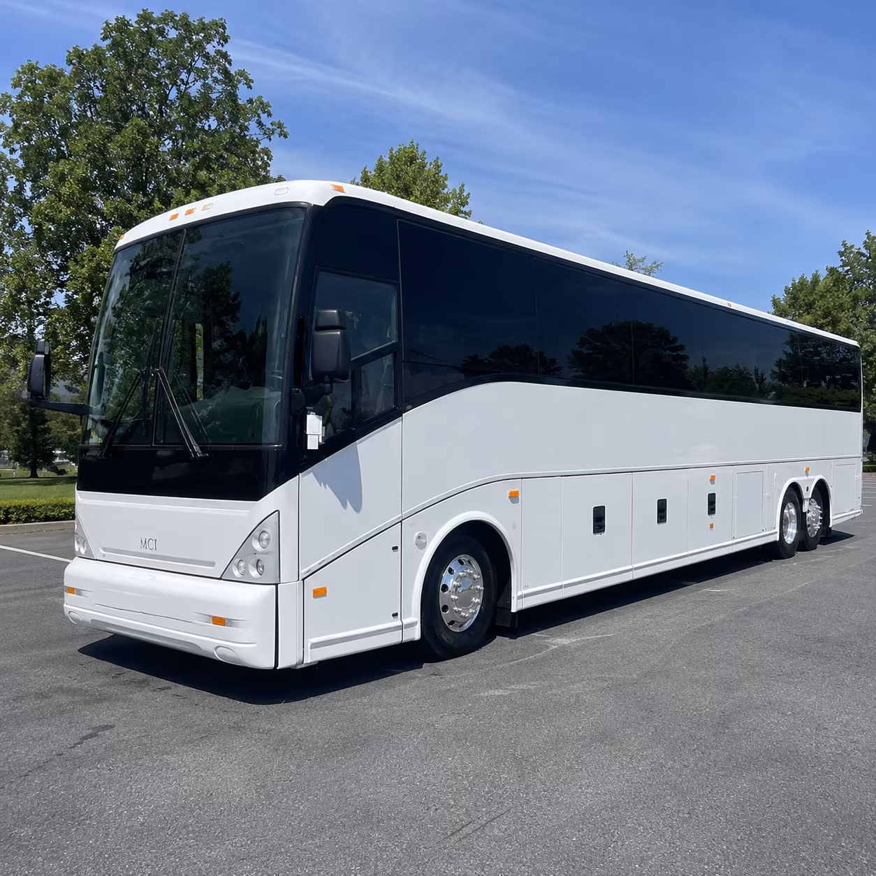 Santa Rosa Airport Shuttle & Transportation party bus exterior