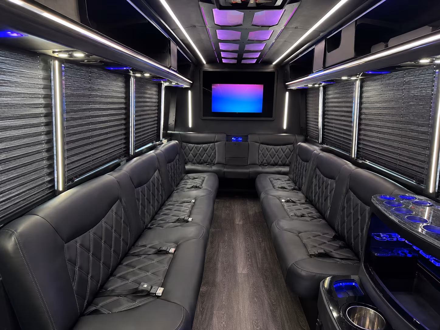 Santa Rosa Birthday, Sweet 16, & Quinceañera Transportation group transportation